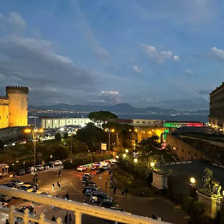 IL MASTIO Panoramic GUESTHOUSE - Vista Mare Napoli Centro-3
